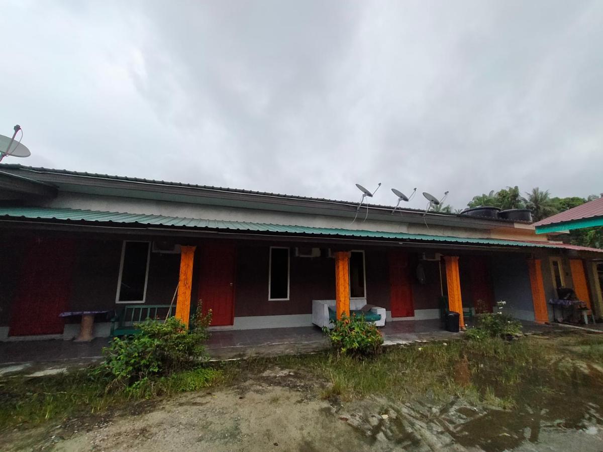 Homestay/Bilik Teluk Gading Kuala Rompin Exterior foto